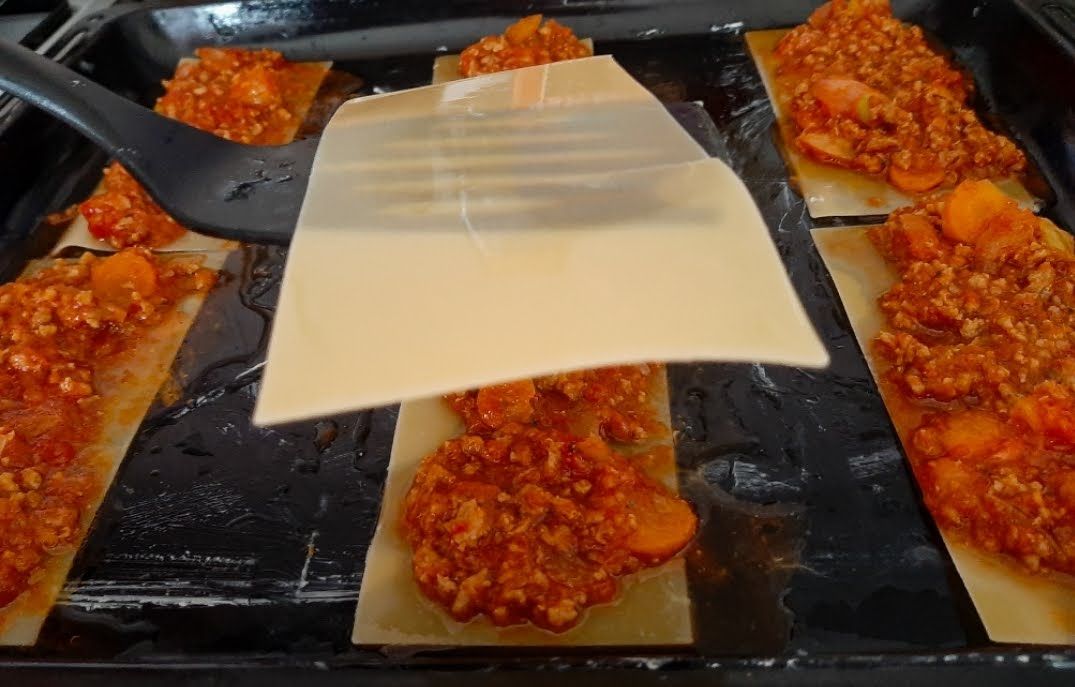 lasagna crusts with sauce