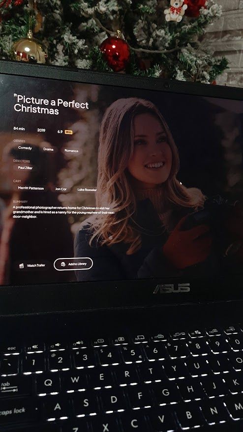 Picture a Perfect Christmas movie