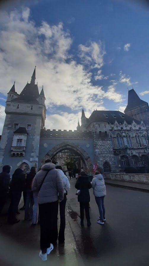 The castle of no one, Budapest